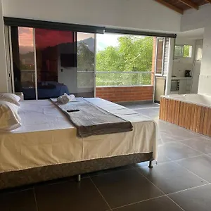 Hermoso Loft Con Jacuzzi Y Balcon Envigado